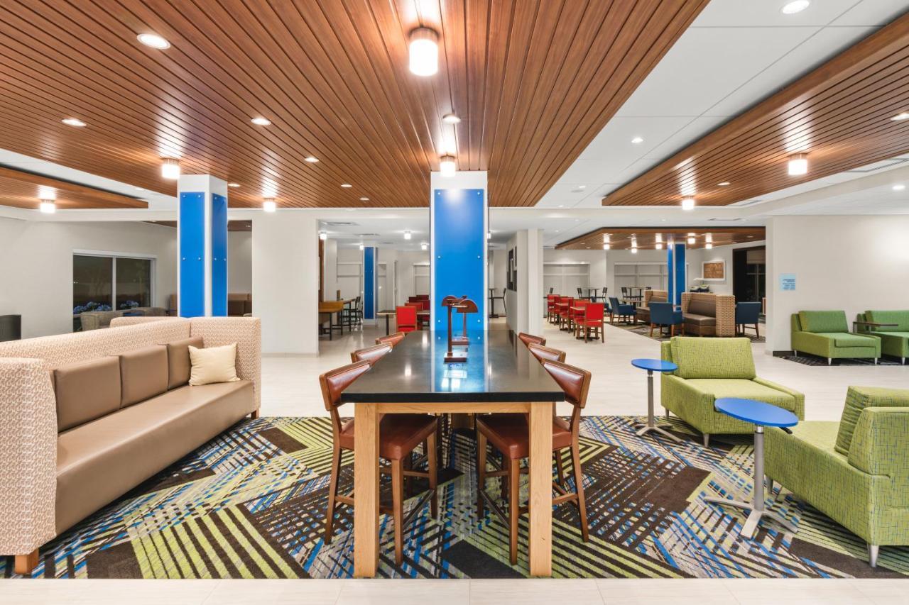 Holiday Inn Express & Suites - Suisun City By Ihg Exteriör bild
