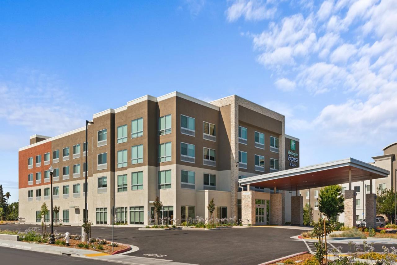 Holiday Inn Express & Suites - Suisun City By Ihg Exteriör bild