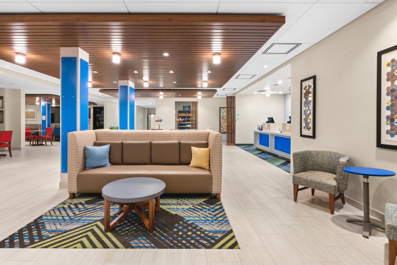 Holiday Inn Express & Suites - Suisun City By Ihg Exteriör bild