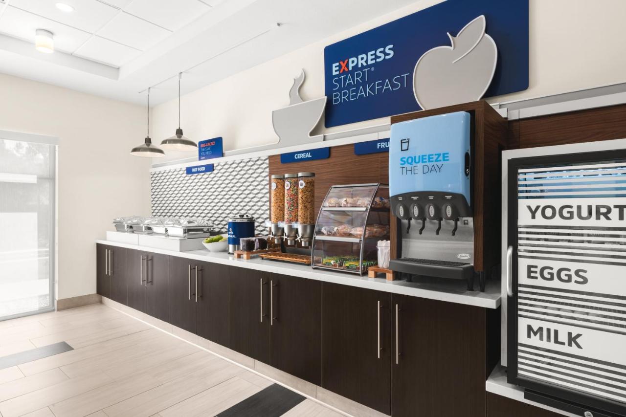 Holiday Inn Express & Suites - Suisun City By Ihg Exteriör bild