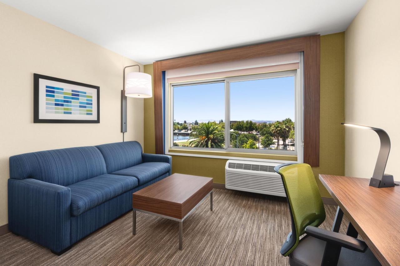 Holiday Inn Express & Suites - Suisun City By Ihg Exteriör bild