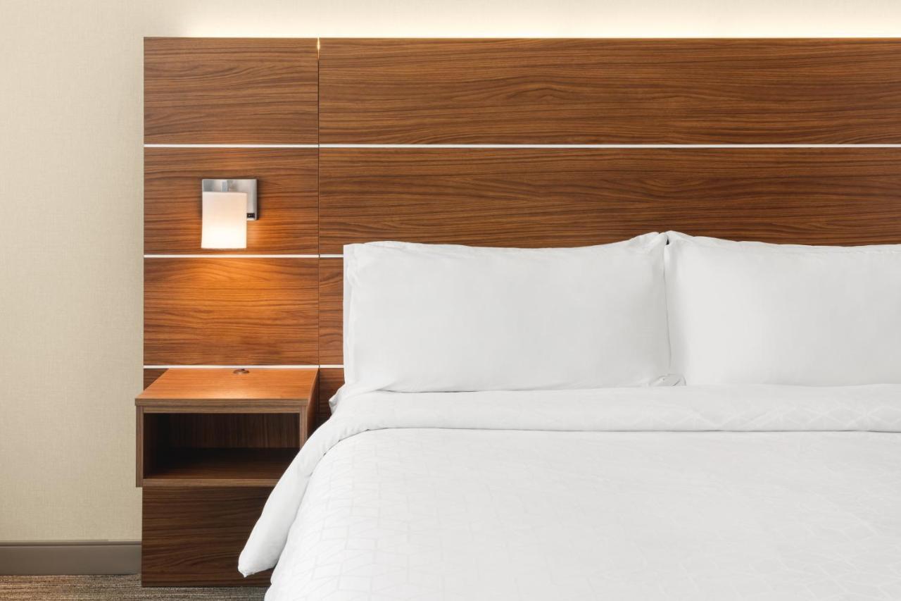 Holiday Inn Express & Suites - Suisun City By Ihg Exteriör bild